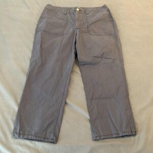 Levi's Pants Capris Woman's 32 (34x24) Gray Straight Leg Patch Pockets Cotton